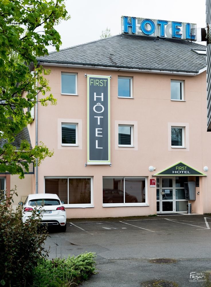 Hotel First Rodez Exterior photo